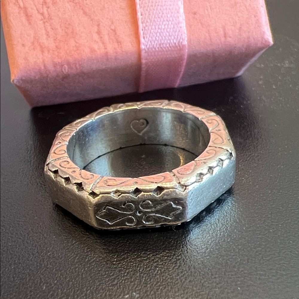 Brighton .925 sterling silver ring. Octagon & signature scrollwork. VTG